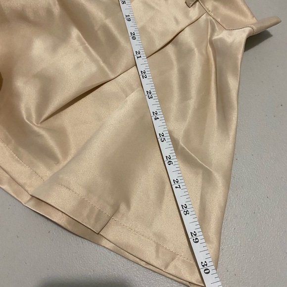 Summer Loose Lady Shorts (L) - Picture 3 of 6